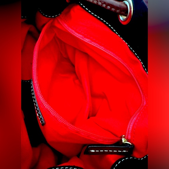 DOONEY and Bourke Handbag (new without tags) - Picture 6 of 10